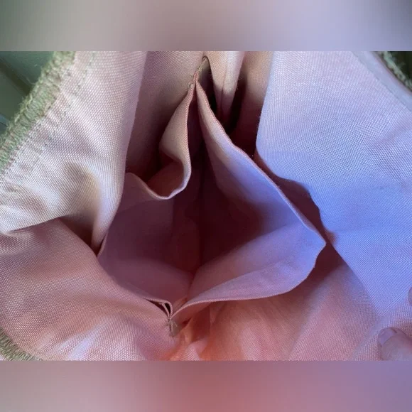 No brand name just a cute thrifted coffee bag! - Picture 5 of 7